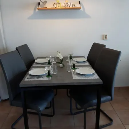 Zabel's Gluecksanker 아파트